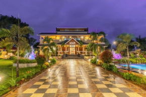 Coco Palm's by StayVista - Amidst grape farms, Enjoy plunge pools, Games room & a spacious lawn